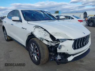 2018 Maserati Levante z VIN ZN661XUA9JX295951, wystawiony jako IAAI lot #41735398 z przebiegiem 32 367 mil mil oraz . Historia ofert i sprzedaży dostępna na DreamBid. Obrazek 6.