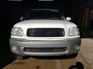 2003 Toyota Sequoia SR5 with VIN 5TDBT44A43S175878, listed as a Copart auction lot 52079195 with 240,208 mi miles and Clean Title. Bid and sale history available at DreamBid. Image 5.