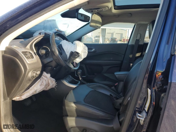 2018 Jeep Compass Latitude with VIN 3C4NJCBB0JT318692, listed as a Copart auction lot 49394515 with 0 mi miles and Salvage Title. Bid and sale history available at carsss.com. Image 7.