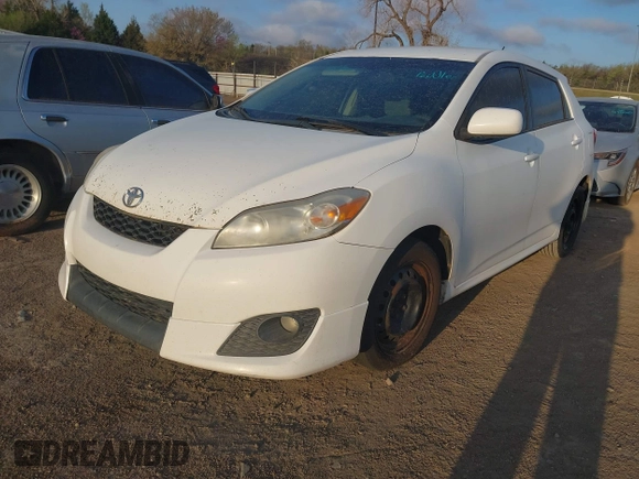 2010 Toyota Matrix with VIN 2T1KU4EE5AC369470, listed as a IAAI auction lot 41928014 with 185,048 mi miles. Bid and sale history available at carsss.com. Image 2.