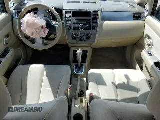 2008 Nissan Versa S с VIN 3N1BC11E78L448799, выставлен на аукционе Copart как лот 58421725 с пробегом 95 504 миль миль и Списание • Salvage title. История ставок и продаж доступна на DreamBid. Изображение 8.