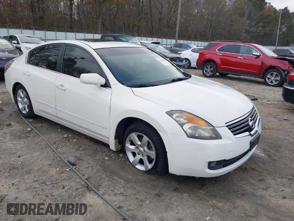 2009 Nissan Altima 2.5 S with VIN 1N4AL21EX9C143184, listed as a IAAI auction lot 41108362 with 195,564 mi miles. Bid and sale history available at carsss.com. Image 1.