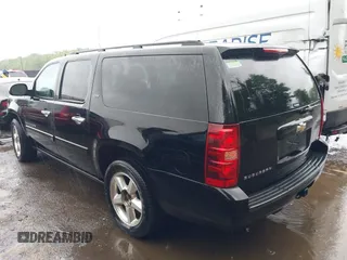 2008 Chevrolet Suburban LTZ with VIN 1GNFK16338J221195, listed as a IAAI auction lot 42243746 with 199,707 mi miles and . Bid and sale history available at DreamBid. Image 3.