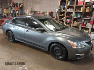 2014 Nissan Altima S with VIN 1N4AL3AP5EN373687, listed as a IAAI auction lot 41788822 with 127,116 mi miles and . Bid and sale history available at carsss.com. Image 1.