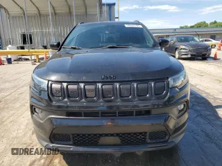 2022 Jeep Compass Latitude with VIN 3C4NJCBB0NT218131, listed as a Copart auction lot 58042105 with 45,475 mi miles and Salvage title. Bid and sale history available at DreamBid. Image 5.