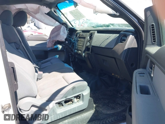 2013 Ford F-150 XL with VIN 1FTFX1EF1DFC28665, listed as a IAAI auction lot 41902238 with 124,474 mi miles. Bid and sale history available at carsss.com. Image 5.
