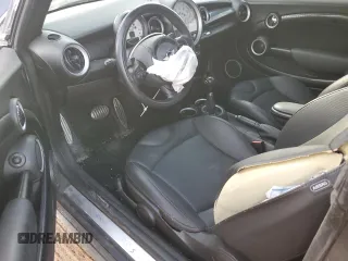 2014 MINI Clubman S z VIN WMWZG3C54ET800590, wystawiony jako Copart lot #85596224 z przebiegiem Nie podano mil oraz Szkoda całkowita • Salvage title. Historia ofert i sprzedaży dostępna na DreamBid. Obrazek 8.