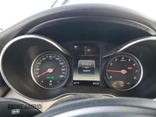 2017 Mercedes-Benz C 300 z VIN 55SWF4JBXHU196024, wystawiony jako Copart lot #42220035 z przebiegiem 95 899 mil mil oraz Szkoda całkowita • Salvage title. Historia ofert i sprzedaży dostępna na DreamBid. Obrazek 9.