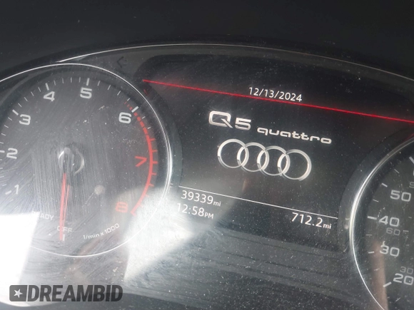 2019 Audi Q5 Premium with VIN WA1ANAFY1K2072299, listed as a IAAI auction lot 41101220 with 39,339 mi miles. Bid and sale history available at carsss.com. Image 12.