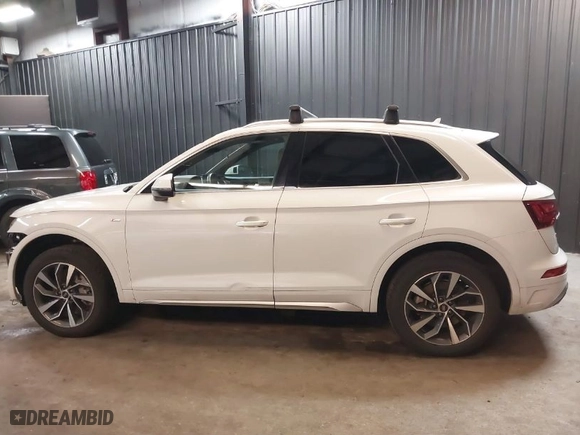 2022 Audi Q5 S line Premium Plus with VIN WA1EAAFY1N2021824, listed as a IAAI auction lot 41428217 with 40,713 mi miles. Bid and sale history available at carsss.com. Image 15.