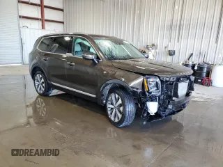 2022 Kia Telluride S with VIN 5XYP6DHC2NG285465, listed as a Copart auction lot 55396215 with 36,548 mi miles and Salvage title. Bid and sale history available at DreamBid. Image 4.