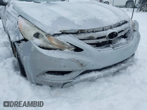 2011 Hyundai Sonata Limited with VIN 5NPEC4AB3BH177586, listed as a IAAI auction lot 41253703 with 162,085 mi miles and . Bid and sale history available at carsss.com. Image 6.