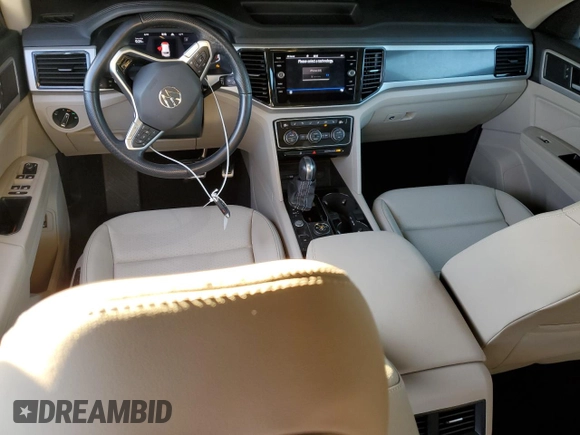 2021 Volkswagen Atlas SEL R-Line with VIN 1V2SR2CA3MC542999, listed as a Copart auction lot 86445984 with 50,131 mi miles and Salvage title. Bid and sale history available at DreamBid. Image 8.