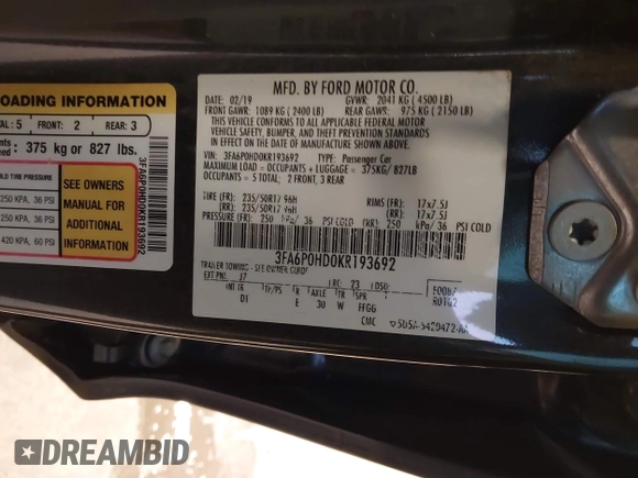 2019 Ford Fusion SE with VIN 3FA6P0HD0KR193692, listed as a IAAI auction lot 41081951 with Not Provided miles and . Bid and sale history available at carsss.com. Image 9.