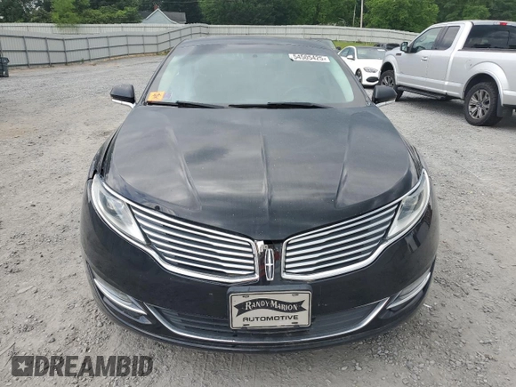 2016 Lincoln MKZ z VIN 3LN6L2GK1GR602447, wystawiony jako Copart lot #54505425 z przebiegiem 225 923 mil mil oraz Szkoda całkowita • Salvage title. Historia ofert i sprzedaży dostępna na DreamBid. Obrazek 5.