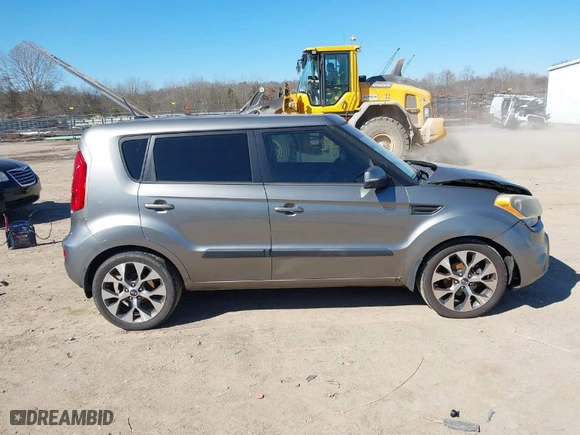 2013 Kia Soul + with VIN KNDJT2A65D7576335, listed as a IAAI auction lot 41629622 with 183,319 mi miles. Bid and sale history available at carsss.com. Image 13.