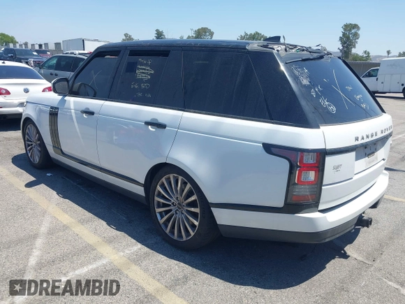2017 Land Rover Range Rover z VIN SALGR2FVXHA377114, wystawiony jako IAAI lot #42283510 z przebiegiem 69 846 mil mil oraz . Historia ofert i sprzedaży dostępna na DreamBid. Obrazek 3.