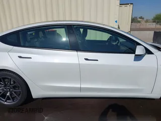 2021 Tesla Model 3 Long Range z VIN 5YJ3E1EB9MF006966, wystawiony jako IAAI lot #41976745 z przebiegiem 37 651 mil mil oraz . Historia ofert i sprzedaży dostępna na DreamBid. Obrazek 13.