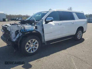2023 Chevrolet Suburban Premier z VIN 1GNSCFKD2PR299653, wystawiony jako Copart lot #53558995 z przebiegiem 55 593 mil mil oraz Czysty tytuł • Clean title. Historia ofert i sprzedaży dostępna na DreamBid. Obrazek 1.