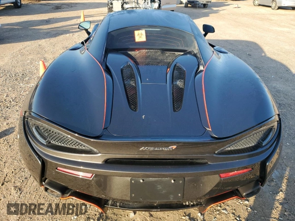 2017 McLaren 570S z VIN SBM13DAAXHW003255, wystawiony jako Copart lot #84219454 z przebiegiem Nie podano mil oraz Szkody całkowita. Historia ofert i sprzedaży dostępna na DreamBid. Obrazek 6.