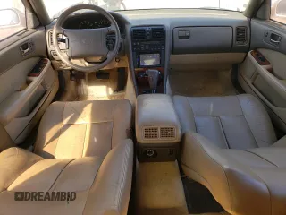 1992 Lexus LS z VIN JT8UF11E0N0108091, wystawiony jako Copart lot #69008884 z przebiegiem 200 344 mil mil oraz Tytuł czysty. Historia ofert i sprzedaży dostępna na DreamBid. Obrazek 8.