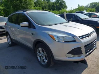 2013 Ford Escape SE z VIN 1FMCU0GX3DUC23910, wystawiony jako IAAI lot #42245926 z przebiegiem 159 076 mil mil oraz . Historia ofert i sprzedaży dostępna na DreamBid. Obrazek 1.