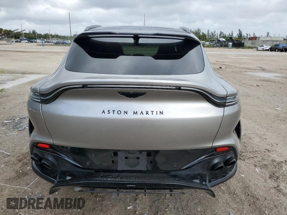 2023 Aston Martin DBX 707 z VIN SD7VUJBW0PTV08298, wystawiony jako Copart lot #77753224 z przebiegiem 3587 mil mil oraz Szkody całkowita. Historia ofert i sprzedaży dostępna na DreamBid. Obrazek 6.