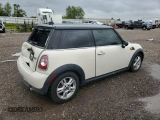 2013 MINI Hardtop z VIN WMWSU3C59DT688460, wystawiony jako Copart lot #55451925 z przebiegiem Nie podano mil oraz Szkoda całkowita • Salvage title. Historia ofert i sprzedaży dostępna na DreamBid. Obrazek 3.