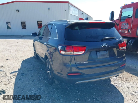 2016 Kia Sorento EX with VIN 5XYPHDA52GG158367, listed as a IAAI auction lot 42205813 with 188,654 mi miles and . Bid and sale history available at DreamBid. Image 3.