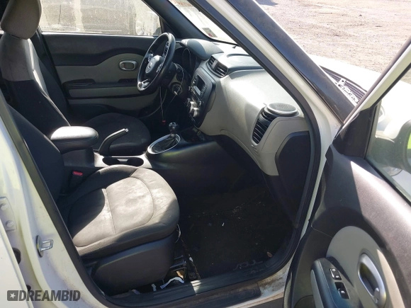 2014 Kia Soul with VIN KNDJN2A21E7056478, listed as a IAAI auction lot 42016501 with 203,500 mi miles. Bid and sale history available at carsss.com. Image 5.