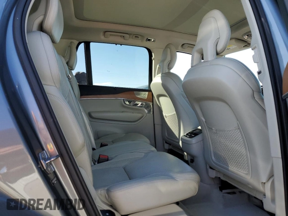 2016 Volvo XC90 T6 Inscription z VIN YV4A22PL8G1048227, wystawiony jako Copart lot #48582785 z przebiegiem 99 830 mil mil oraz Szkoda całkowita • Salvage title. Historia ofert i sprzedaży dostępna na DreamBid. Obrazek 10.