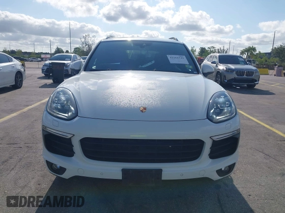 2018 Porsche Cayenne z VIN WP1AA2A27JKA02278, wystawiony jako IAAI lot #42161741 z przebiegiem 62 217 mil mil oraz . Historia ofert i sprzedaży dostępna na DreamBid. Obrazek 6.