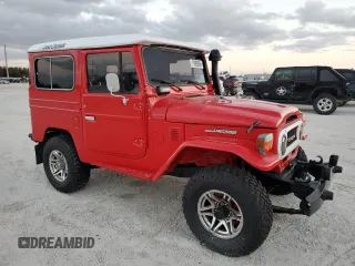 1976 Toyota Land Cruiser z VIN FJ40208864, wystawiony jako Copart lot #79069054 z przebiegiem 18 022 mil mil oraz Szkoda całkowita • Salvage title. Historia ofert i sprzedaży dostępna na DreamBid. Obrazek 4.