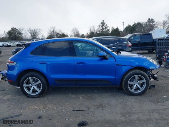 2019 Porsche Macan with VIN WP1AA2A5XKLB07984, listed as a IAAI auction lot 41340966 with NaN miles. Bid and sale history available at carsss.com. Image 13.