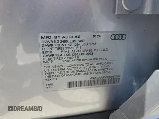2024 Audi Q5 S line Premium z VIN WA1GAAFY5R2067008, wystawiony jako Copart lot #57522215 z przebiegiem 10 233 mil mil oraz Szkoda całkowita • Salvage title. Historia ofert i sprzedaży dostępna na DreamBid. Obrazek 13.