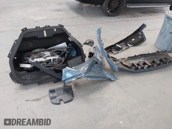 2024 Ford Mustang Mach-E Select с VIN 3FMTK1R47RMA27687, выставлен на аукционе IAAI как лот 42327040 с пробегом 6 811 миль миль и . История ставок и продаж доступна на DreamBid. Изображение 12.