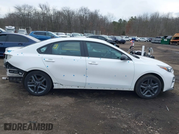2021 Kia Forte GT-Line with VIN 3KPF34AD1ME310472, listed as a IAAI auction lot 41631723 with 20,339 mi miles. Bid and sale history available at carsss.com. Image 14.