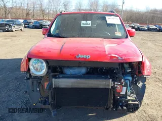 2017 Jeep Renegade Latitude with VIN ZACCJBBB2HPF91832, listed as a IAAI auction lot 41432771 with 32,601 mi miles. Bid and sale history available at carsss.com. Image 12.