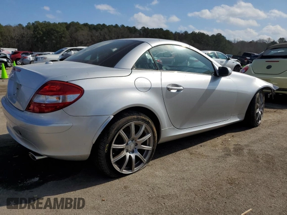 2006 Mercedes-Benz SLK 350 с VIN WDBWK56F56F100161, выставлен на аукционе Copart как лот 44066365 с пробегом 24 960 миль миль и Списание • Salvage title. История ставок и продаж доступна на DreamBid. Изображение 3.