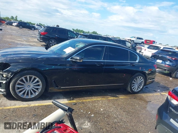 2017 BMW 7 Series 740i with VIN WBA7E2C5XHG739508, listed as a IAAI auction lot 42226064 with 70,333 mi miles and . Bid and sale history available at DreamBid. Image 15.