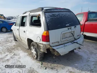 2004 GMC Envoy XL SLE with VIN 1GKET16S046229037, listed as a IAAI auction lot 41369595 with 178,729 mi miles. Bid and sale history available at carsss.com. Image 3.