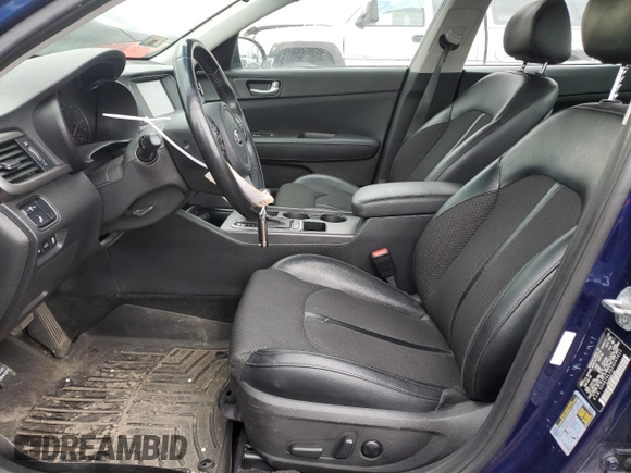 2018 Kia Optima LX z VIN 5XXGT4L30JG247411, wystawiony jako Copart lot #53566435 z przebiegiem 68 407 mil mil oraz Szkoda całkowita • Salvage title. Historia ofert i sprzedaży dostępna na DreamBid. Obrazek 7.