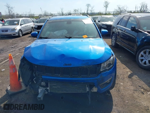 2019 Jeep Compass Latitude z VIN 3C4NJDBB9KT713896, wystawiony jako IAAI lot #42055180 z przebiegiem 67 025 mil mil oraz . Historia ofert i sprzedaży dostępna na DreamBid. Obrazek 13.