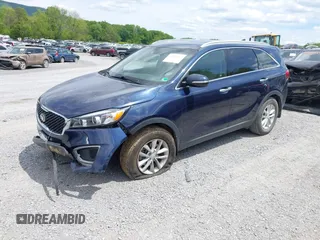 2017 Kia Sorento LX z VIN 5XYPG4A35HG214790, wystawiony jako IAAI lot #42202652 z przebiegiem 89 655 mil mil oraz . Historia ofert i sprzedaży dostępna na DreamBid. Obrazek 2.