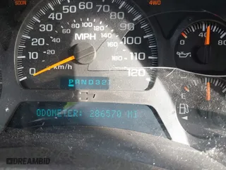 2002 Chevrolet TrailBlazer LS with VIN 1GNDT13S822269549, listed as a IAAI auction lot 41131532 with 286,570 mi miles. Bid and sale history available at carsss.com. Image 7.