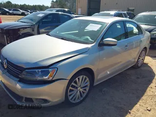 2011 Volkswagen Jetta SEL with VIN 3VWLX7AJ6BM330148, listed as a IAAI auction lot 41663551 with 128,673 mi miles and . Bid and sale history available at DreamBid. Image 16.
