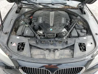 2012 BMW 7 Series 750i xDrive с VIN WBAKC6C57CC396244, выставлен на аукционе Copart как лот 52744475 с пробегом 153 984 миль миль и Чистый • Clean title. История ставок и продаж доступна на DreamBid. Изображение 11.