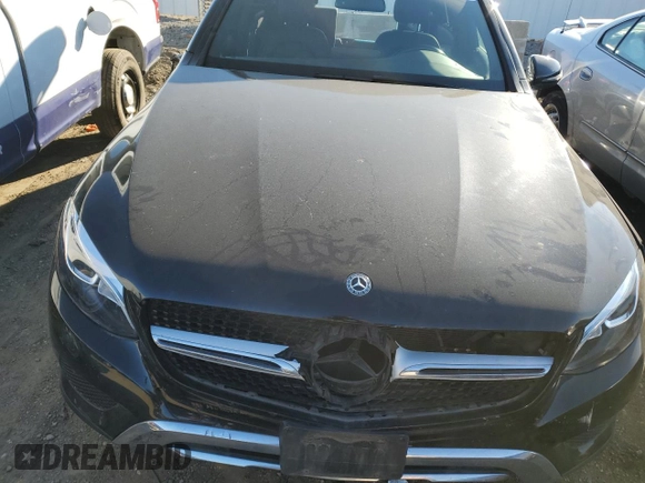 2018 Mercedes-Benz GLC with VIN WDC0J4KB2JF329097, listed as a Copart auction lot 67260002 with 37,086 mi miles. Bid and sale history available at carsss.com. Image 12.
