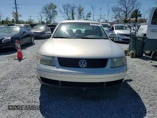 2001 Volkswagen Passat z VIN WVWAC63B91P019327, wystawiony jako Copart lot #48207895 z przebiegiem 147 065 mil mil oraz Szkoda całkowita • Salvage title. Historia ofert i sprzedaży dostępna na DreamBid. Obrazek 11.