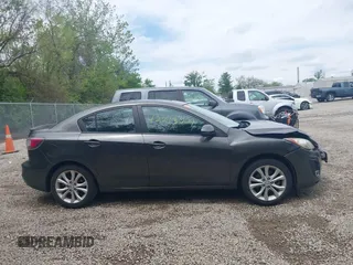 2011 Mazda 3 S Sport with VIN JM1BL1U53B1389211, listed as a IAAI auction lot 42213009 with 117,980 mi miles and . Bid and sale history available at DreamBid. Image 13.